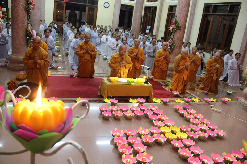 Lễ Hoa đăng vía Phật A Di Đà năm 2019 tại Tịnh xá Ngọc Quang