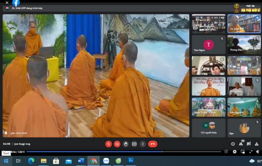 
Chư Tăng tại Trường hạ Tịnh xá Ngọc Đạt tham gia học Phật Pháp online
