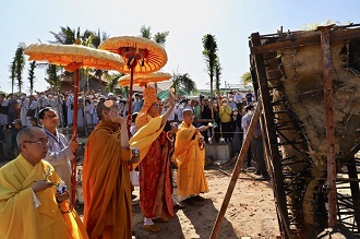Đăk Lăk: Tổ chức lễ chú nguyện đúc đại hồng chung và thánh tượng tứ đại Bồ-tát tại Hải Quang Già Lam