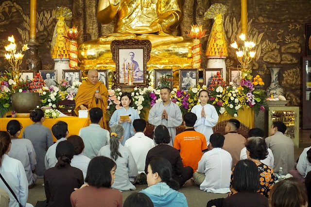 Pháp viện Minh Đăng Quang: Tổ chức quy y Tam Bảo cho các Phật tử nhân mùa Vu Lan